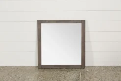 Dylan Mirror